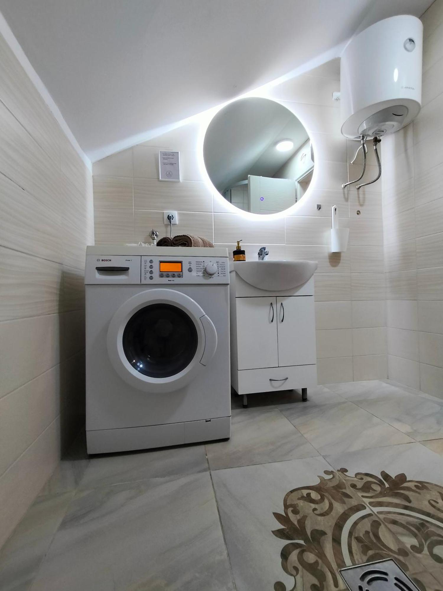 A1 - Airport Belgrade Apartment Екстер'єр фото