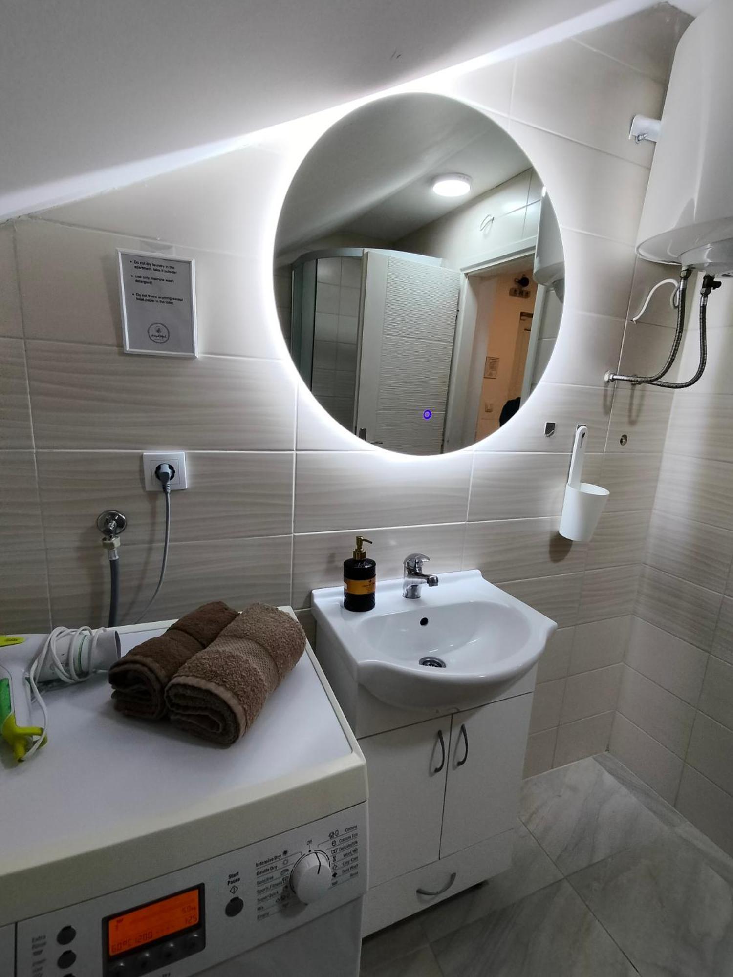 A1 - Airport Belgrade Apartment Екстер'єр фото