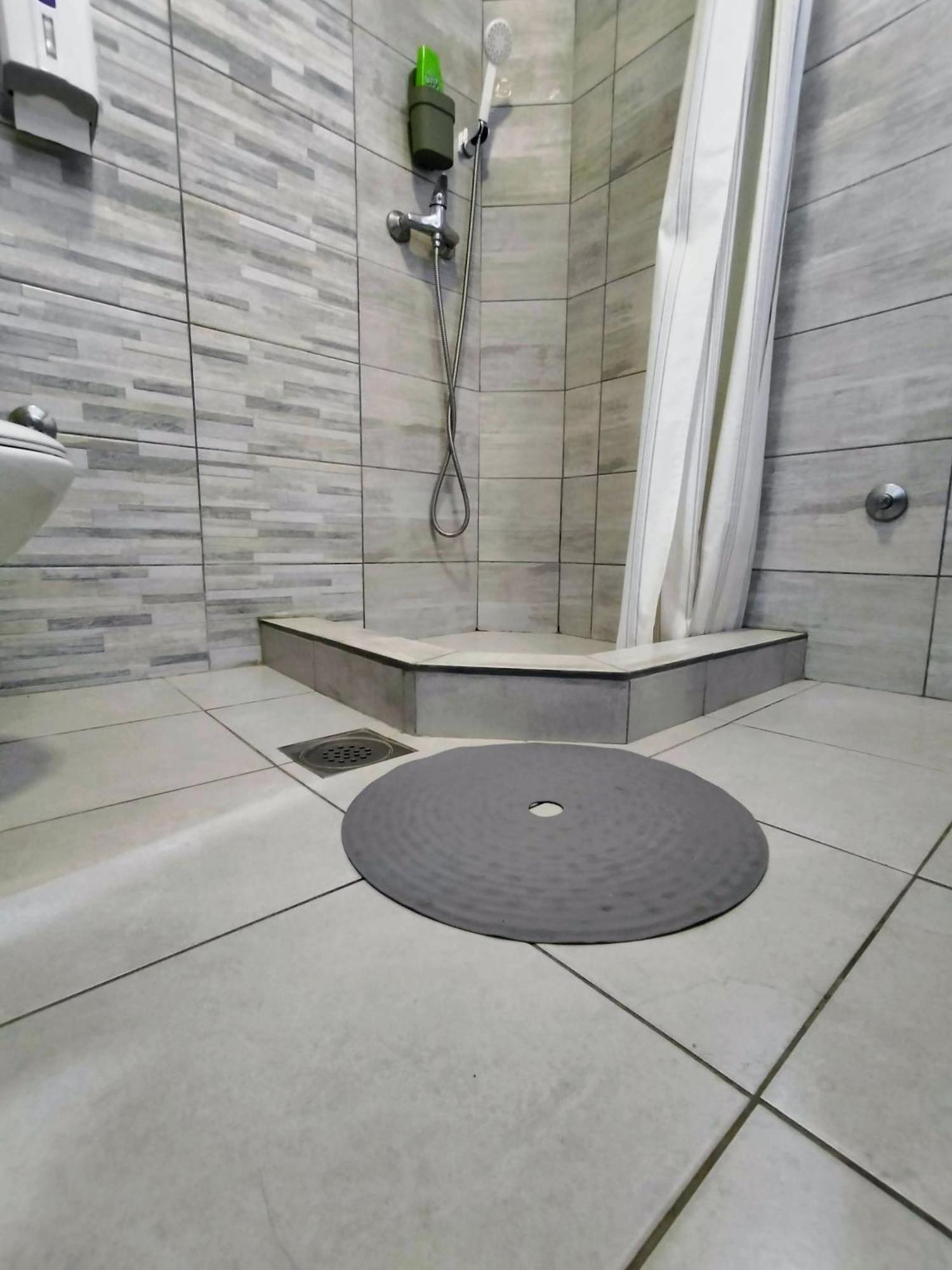 A1 - Airport Belgrade Apartment Екстер'єр фото