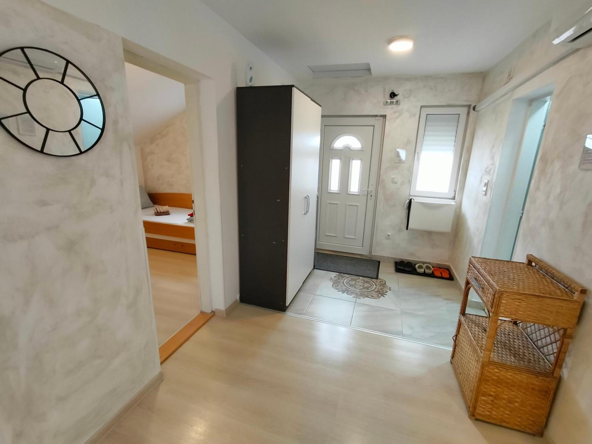 A1 - Airport Belgrade Apartment Екстер'єр фото